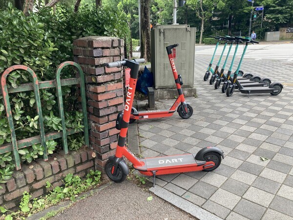 공유 모빌리티의 대표 격인 공유 전동 킥보드 사업