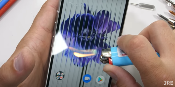 JerryRigEverything 영상 화면 캡처