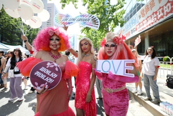 1일 서울 중구 을지로 일대에서 제24회 서울퀴어문화축제가 열리고 있다. ⓒ뉴시스