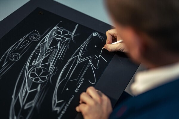 람보르기니 디자인 총괄 미챠 보커트 스케치  사진=오토모빌리 람보르기니