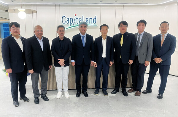 정원주 회장 캐피탈랜드사 방문. 사진=대우건설
