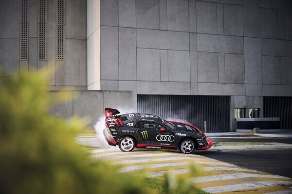 아우디는 지난 1월에 사망한 드리프트의 전설 켄 블락(Ken Block)의 공개되지 않았던 마지막 드리프트 동영상을 공개했다. 사진=아우디