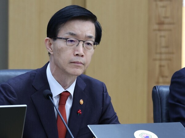 26일 국무회의에 참석한 방문규 산업통상자원부 장관. 사진 = 뉴시스