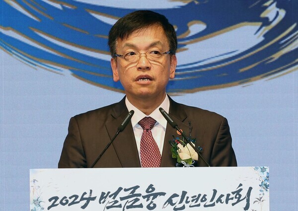 최상목 경제부총리 겸 기획재정부 장관이 3일 서울 중구 롯데호텔에서 열린 2024년 범금융 신년인사회에서 신년사하고 있다. 사진 = 뉴시스