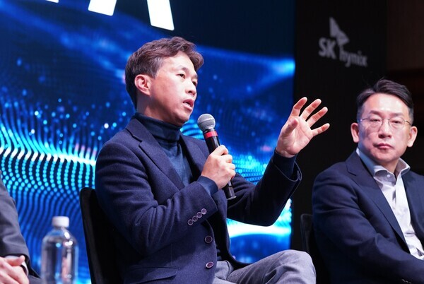 곽노정 SK하이닉스 대표이사 사장이 질의 응답을 진행하고 있다. 사진=SK하이닉스