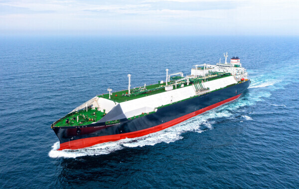 HD한국조선해양의 17만4000㎥급 LNG 운반선이 시운전하고 있다. 사진=HD한국조선해양