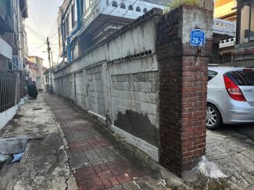 지난해 실시한 보수 비용 지원 사업 공사 전.사진=영등포구